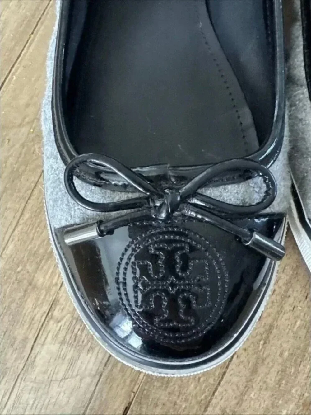 Tory Burch Skyler Grey Quilted Wool Patent Leather Toe Ballet Flats Size 6.5